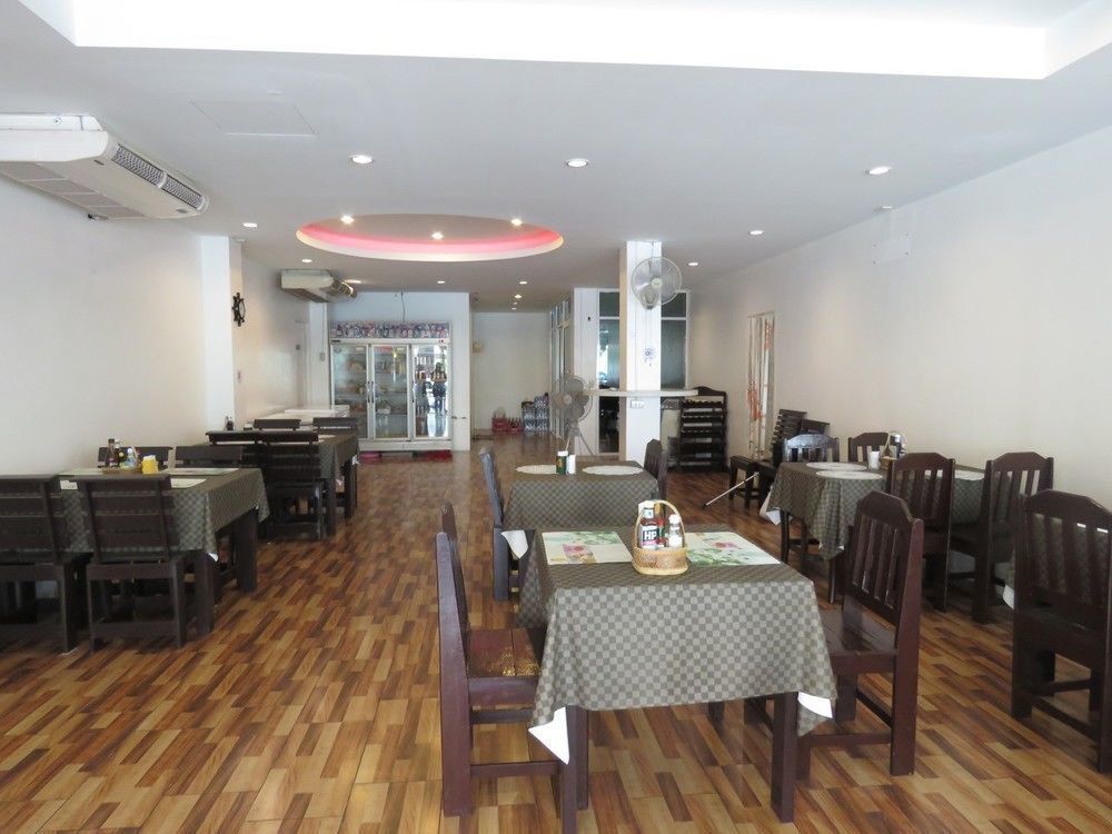Malee Guesthouse And Restaurant Pattaya Exterior foto